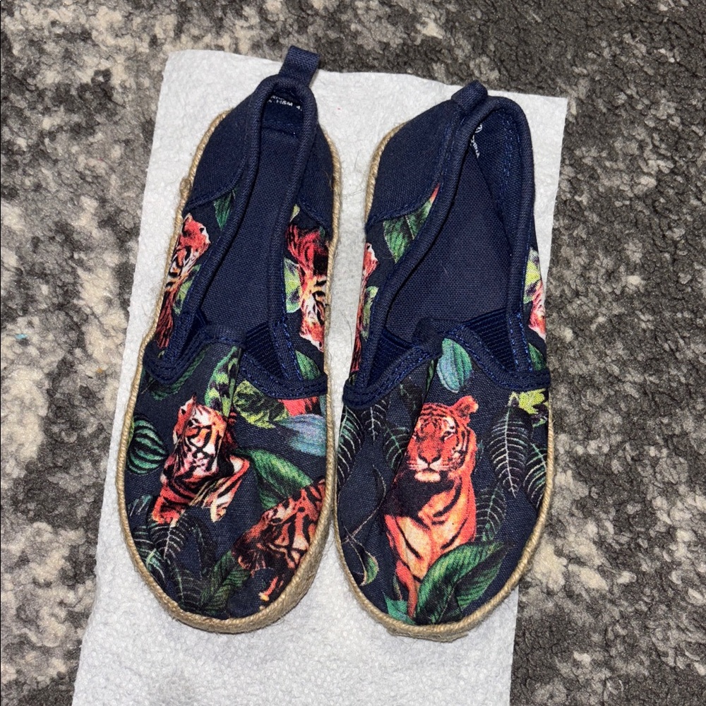 H&M Kids Moccasins - Navy with Tiger Print